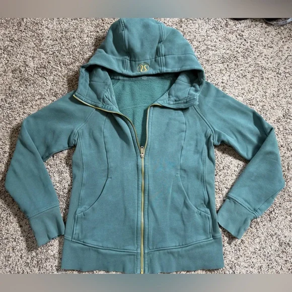 Lululemon Scuba Green Zip-Up Hoodie - Picture 2 of 4